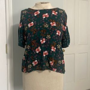 Women’s Floral Top